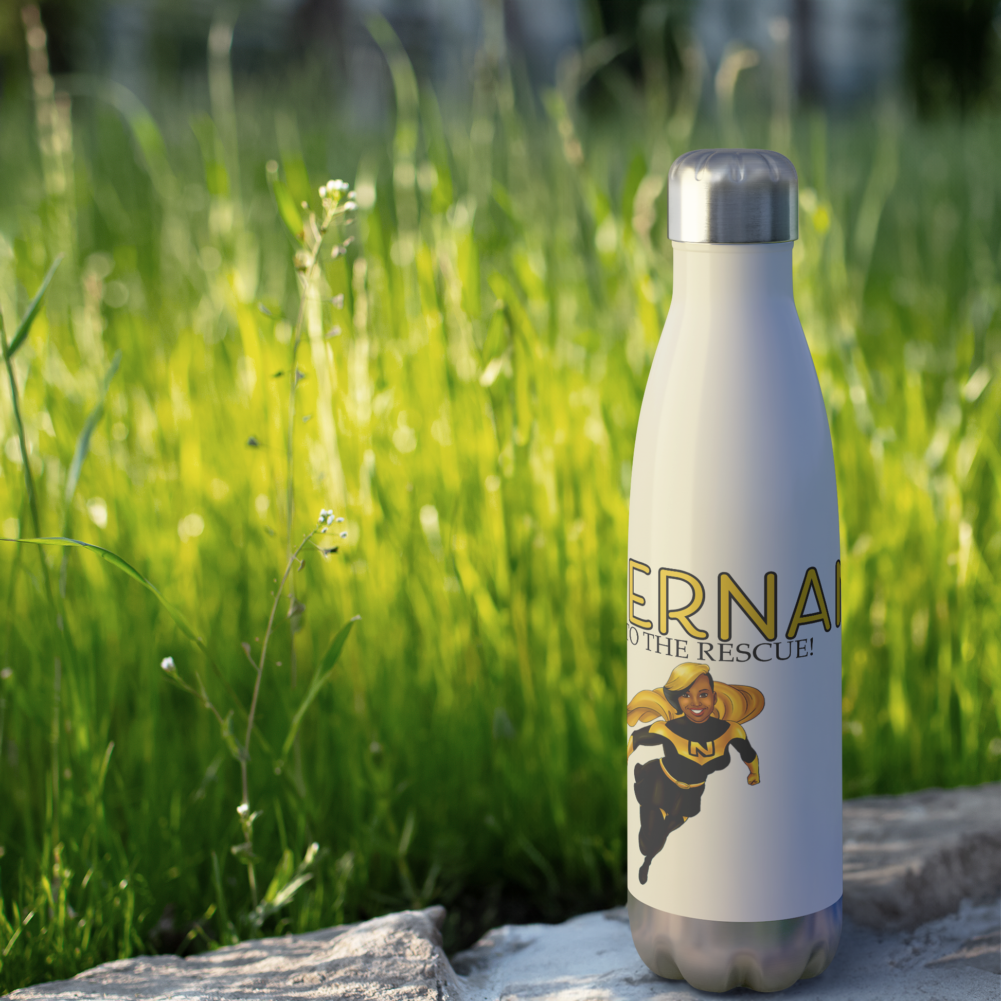 Supernana_Water_Bottle_WaterBottle_Outdoor_grass_Mockup.png
